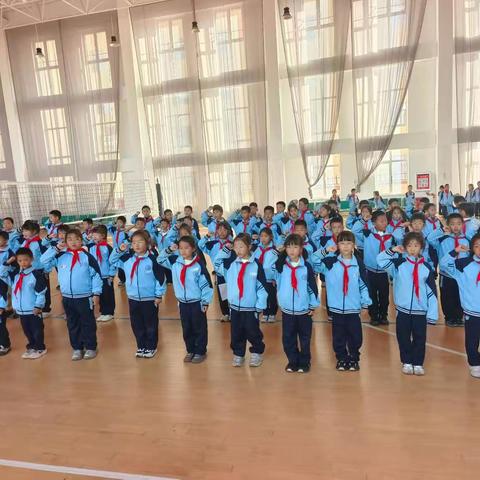 【兴油小学】二年二班——新少先队员入队仪式