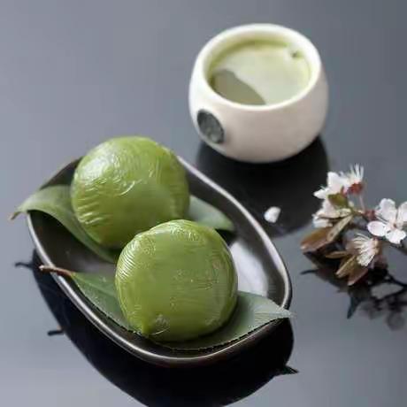 🌿艾草青青，青团飘香🍃