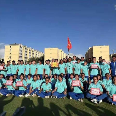 “我是明星”青春就要闪亮——二十中七年级八班二组