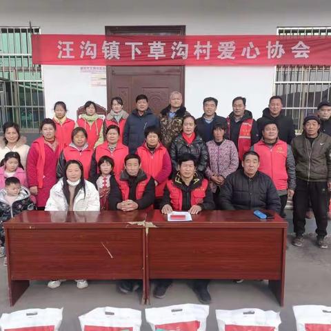 大疫无情，人间有爱。
