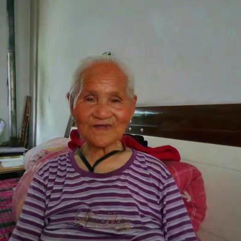 思念天堂的奶奶