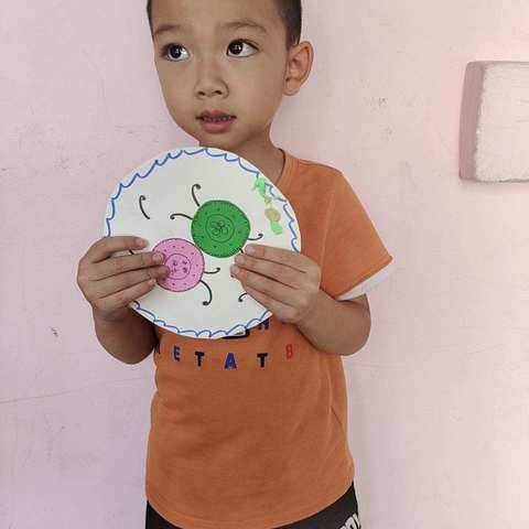 中二班全体小朋友祝大家中秋快乐