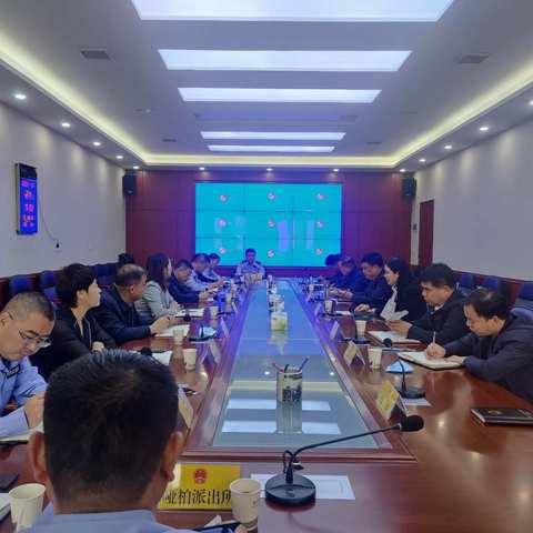 县人大常委会组织召开副县长李西安履职情况调研座谈会