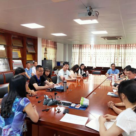 展示自我 绽放风采，——记方兴小学顶岗学习