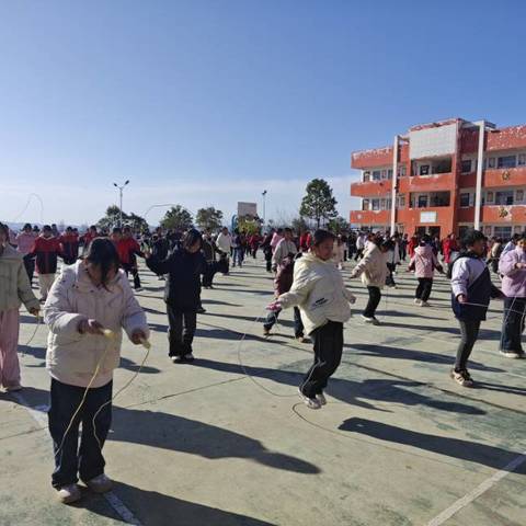 竹沟镇初级中学课间操：花样跳绳，舞动青春的旋律