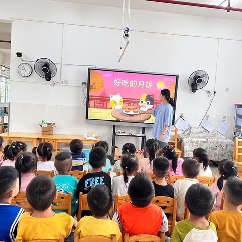 【大新县桃城镇第二中心幼儿园】中二班活动：探秘“冰皮月饼”之旅