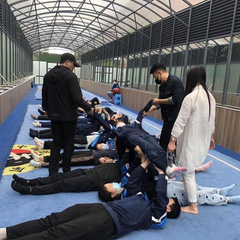 高三考前的心理过山车一一情智学校如何令备考学子释放压力、身轻如燕