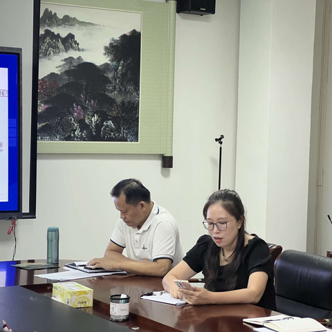 “以励志教育凝聚精神，精细化管理塑形打底”——高一年级班主任培训会暨学生工作部署会