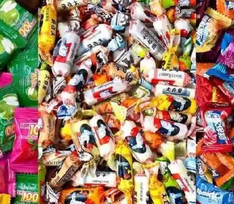 正安县机关幼儿园小二班【和乐美课程】“奇妙的糖果”