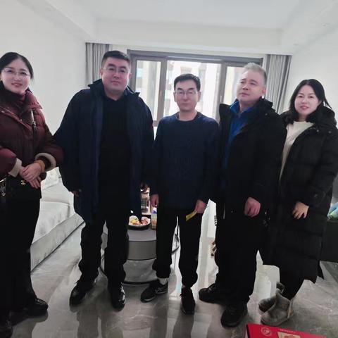 新春慰问送祝福 岁寒情深暖人心