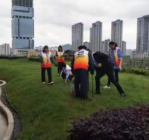 蓝城物业尚品豪庭小区服务中心六月月报