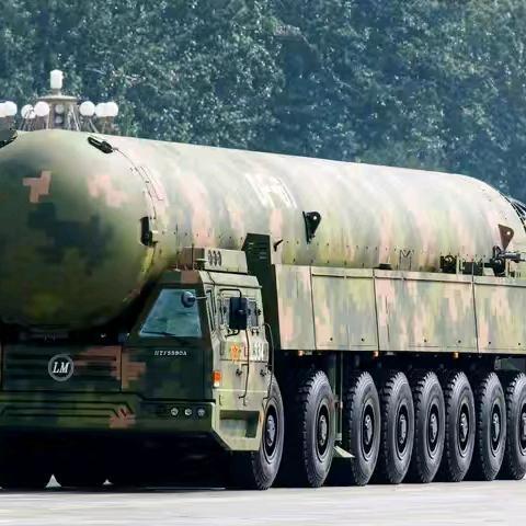 冲上热搜！东风-5C，帅照来了！