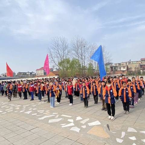 《阳光心理，健康人生》——芦集乡第一小学升旗仪式