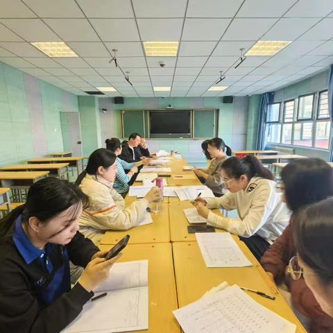 思往之质量 追行之方向 ——平城区十四小学2024−2025学年度第一学期科学期中质量分析会
