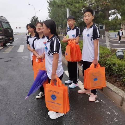 九台职教中心师生在十二中学考点招生纪实
