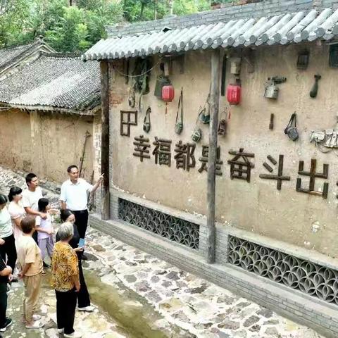御笔华府社区：嵌入服务星火凝成便民暖心炬火