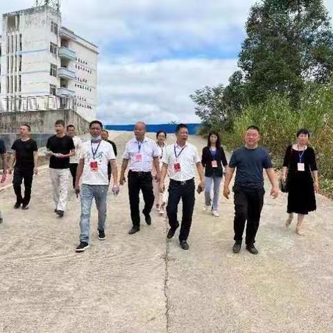 仙游县大济镇组织人大代表走进大济中学开展人大代表日活动
