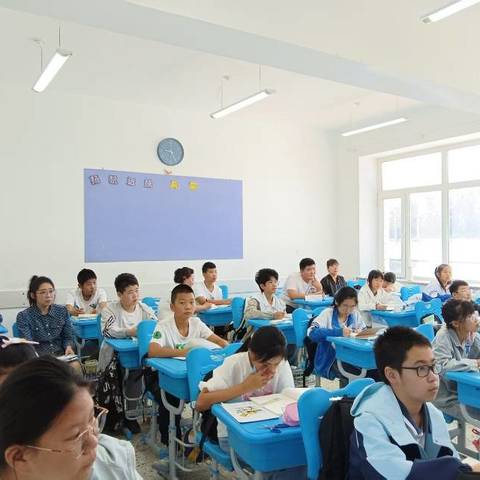 凝心聚力促提升，视导引领助成长——亚沟中心学校新学期视导工作纪实