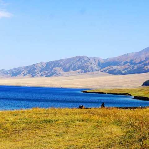 路在脚下，诗在新疆