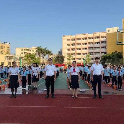 策马向春行 逐梦樟园里——海口市海燕小学苍西学校2026年春季开学典礼暨“扣好人生第一粒扣子”主题活动纪实