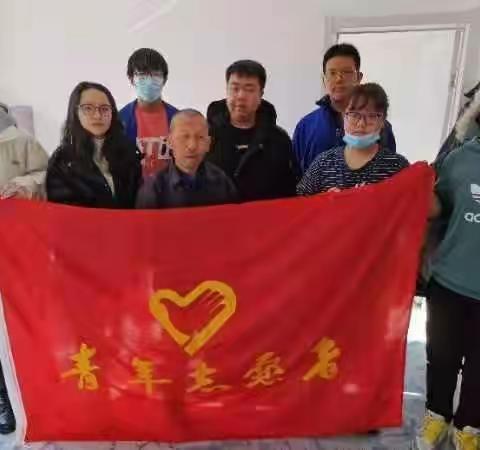 “学习雷锋好榜样，争做时代好青年”雷锋月系列活动——根河二中开展“传承雷锋精神，帮扶孤寡老人”志愿活动