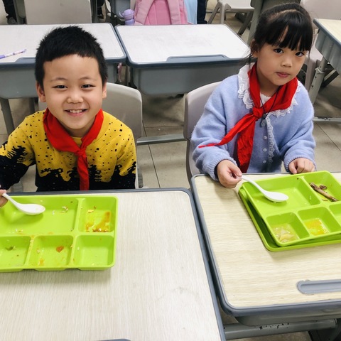 “爱粮节粮，从我做起”——瑞阳小学开展“世界粮食日”主题宣传教育活动