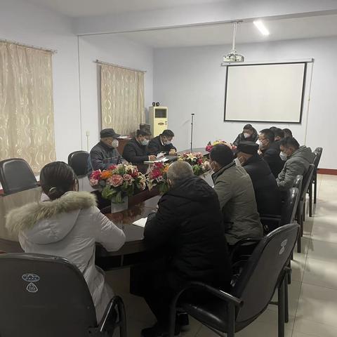 卫辉市民政局到殡仪馆召开安全生产工作会议