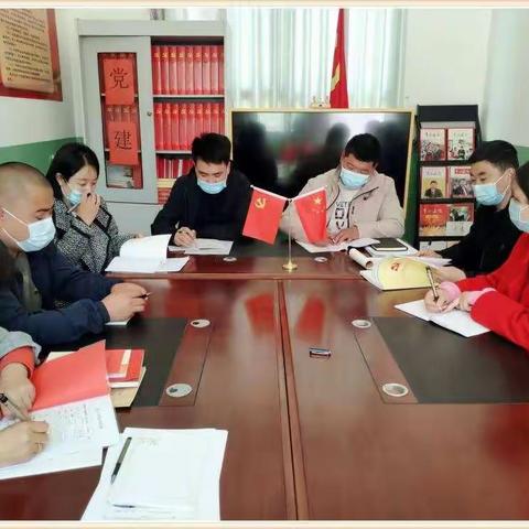 笔墨传情塑师魂，书香含韵锻师能——“三字一能”