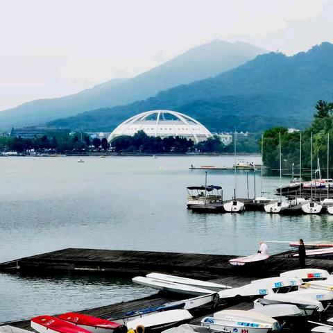 【兰花草户外】走遍南京之6——玄武湖一日纪行：﻿从千年梵刹到明城秘境