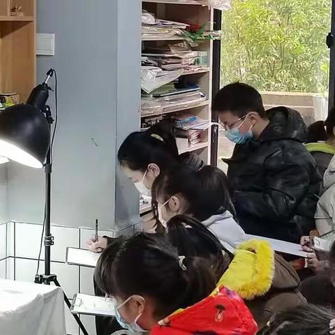 手掌树童画馆第24届写生观察素描集训班寒假作品展