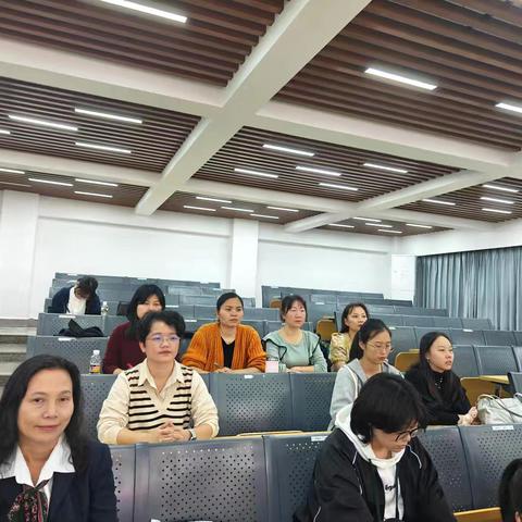 课题研究中期展，深耕教学促成长