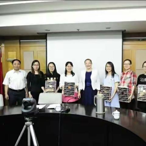 天津分行女职委召开慰问怀孕女职工座谈会