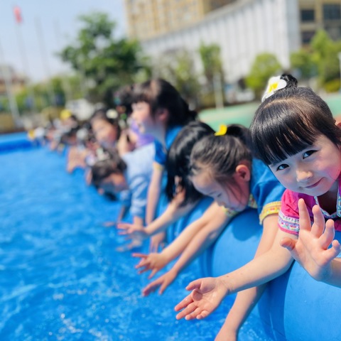 一些些可爱👧🏻👦🏻，好多多开心🥳