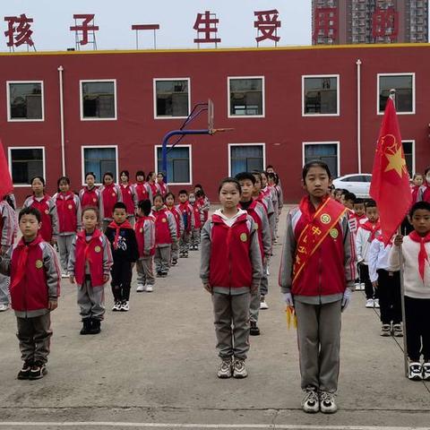 穆村第一小学“喜迎二十大 争做好队员”入队仪式