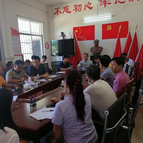 欧宅村委会开展“听党话、感恩党、跟党走”宣讲活动