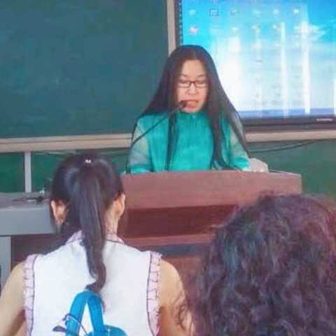 课题引领 “研”路绽放