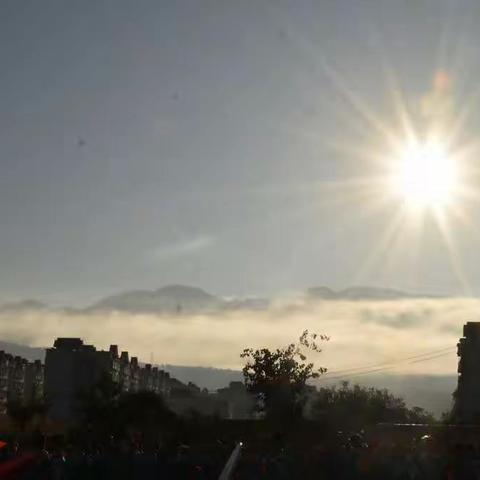 [争彩活动]开幕‖点燃激情，让我们共赴这场盛会--芒市六小（三小南蚌校区）、印金校区举行第五届冬季田径运动会