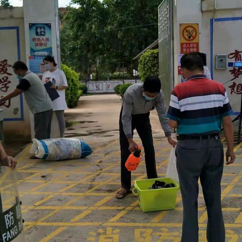 疫情防控我做好，春暖花开你归来——湾保春蕾完小开学工作简讯