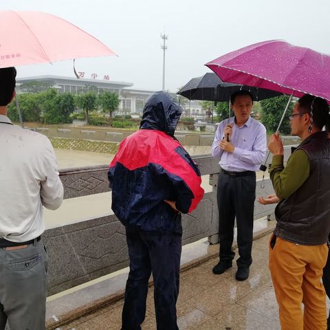 冒雨前行亲临现场深入贯彻落实水务项目百日大冲刺活动