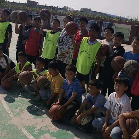 赵岗镇中心小学少年宫