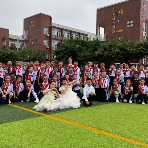 《播撒未来 耕耘当下﻿》—— 童蒙养正中队篮球比赛