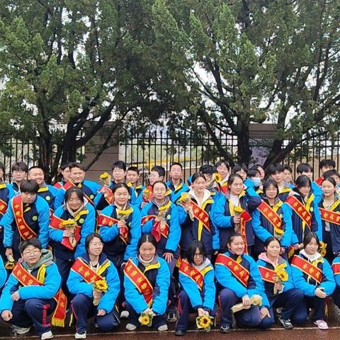 127班2025年百日誓师动员大会——百日战中考 誓当凌绝顶