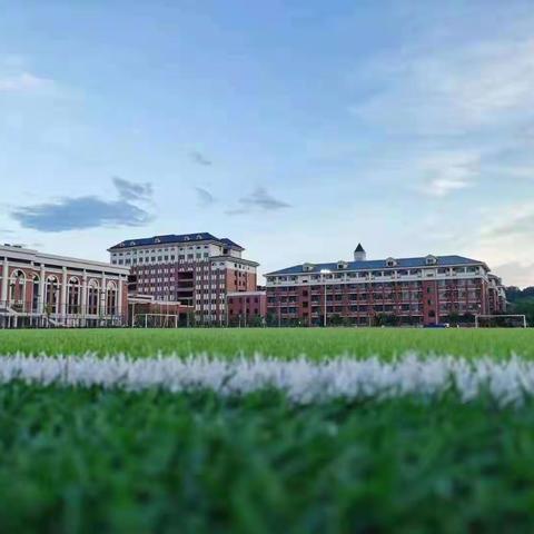 雏鹰展翅欲飞翔—记C2208班入学教育第四天