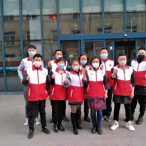 咸阳市美发协会献爱心——为215医院抗疫一线医生爱心理发服务