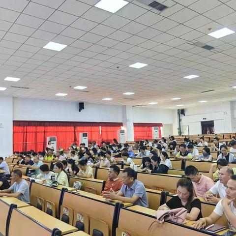 聚力艺体发展 携手共育英才——临高县第二中学全体高中艺体工作会议
