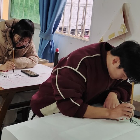 “三字一话促成长，一撇一捺浸书香”——荷湖学校2024年青年教师“三字一话”比赛