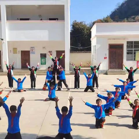 传承彝族文化，弘扬传统美德——追栗街镇科麻栗小学