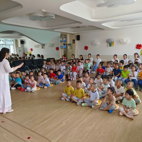 “不负时光，遇见成长”——职院附属幼儿园中一班开学典礼&升班仪式