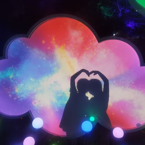 多姿多彩的暑假生活 ——记二年级暑假生活