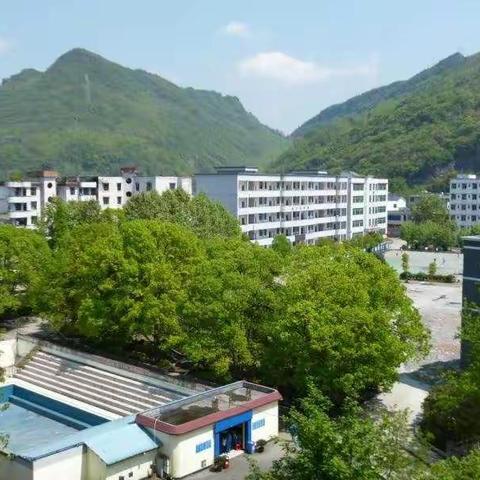 麻旺中学欢迎你！